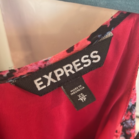 Express flowy tank - Picture 2 of 3